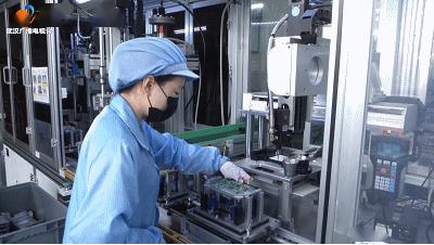 从家门口到厂门口 湖北人社部门全力服务，助务工人员返岗复工